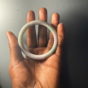 Elegant Jade Bangle Bracelet